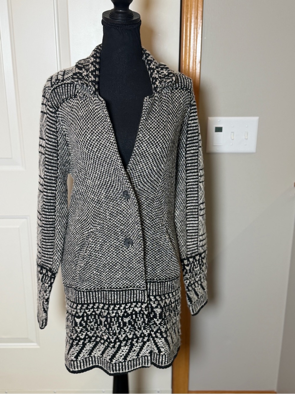 New Lucky Brand Border black white knit sweater coat cardigan. Size medium